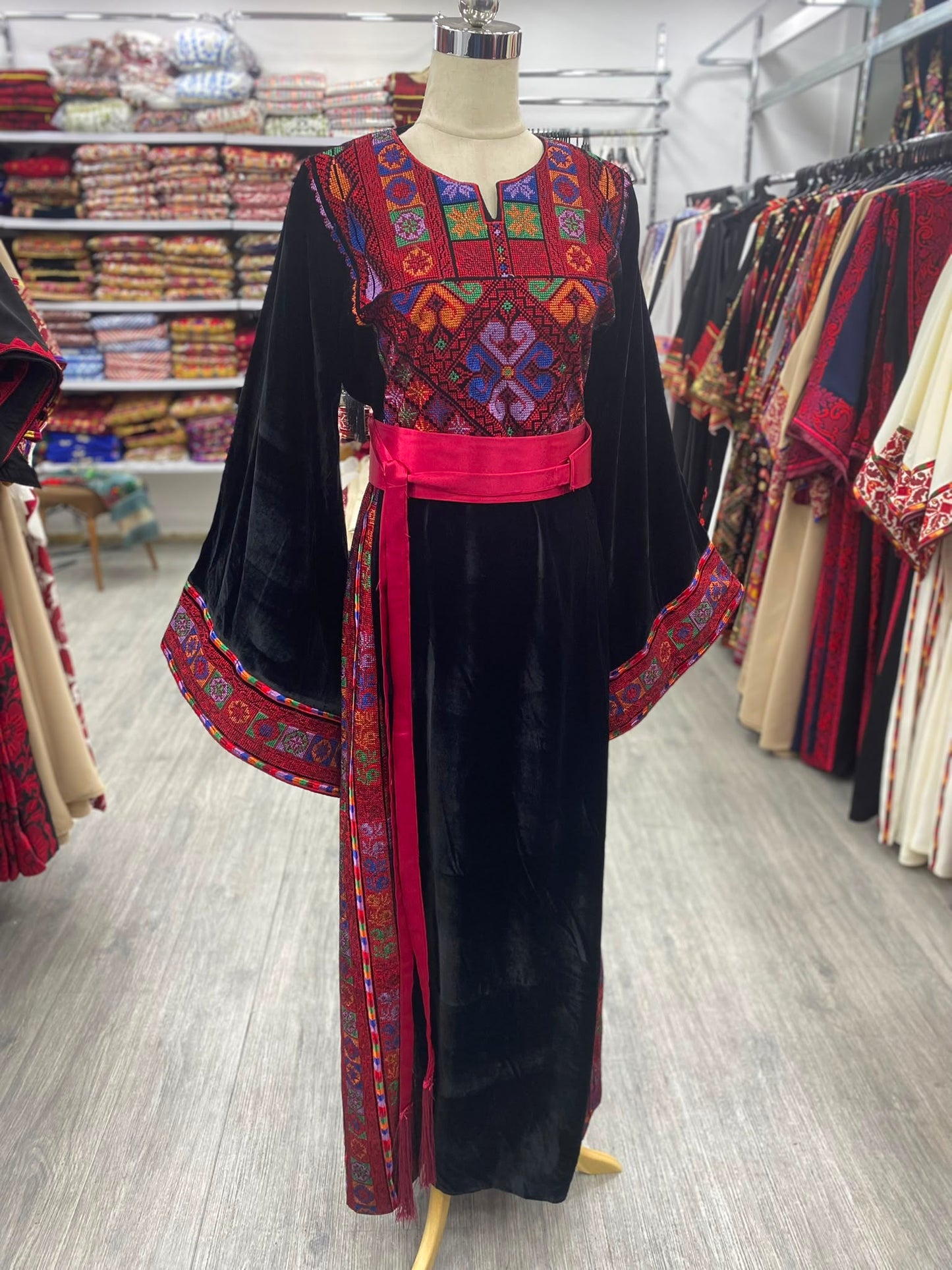 Traditional Velvet Thobe