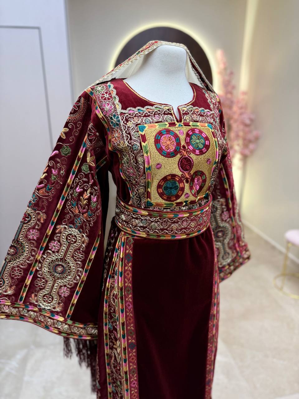New Red Velvet Malka with Kassab Thobe