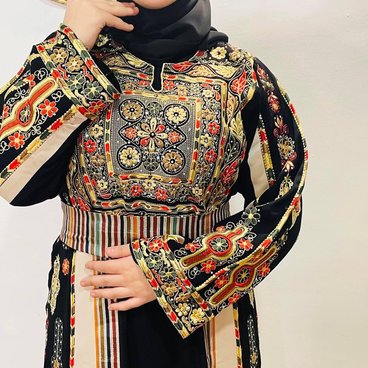 Malaka Thobe with Tradtional Color