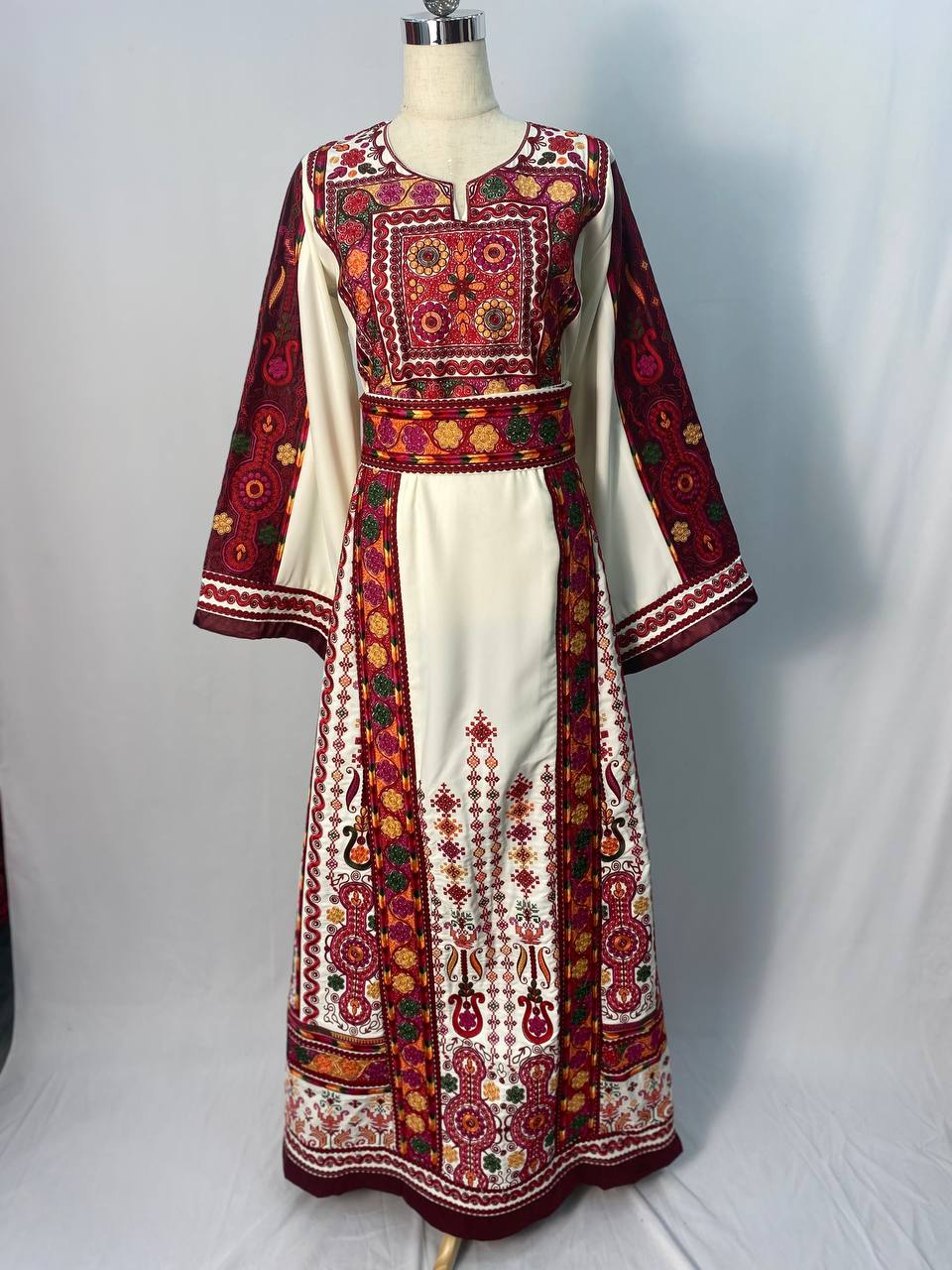 New off-white Malka thobe with traditional colors