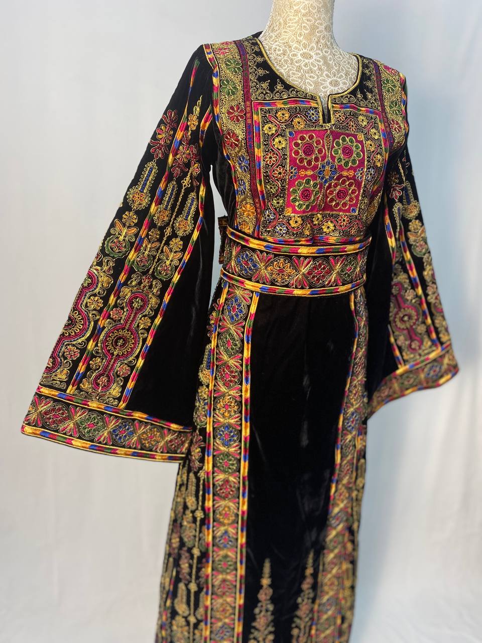 Qamis New Malaka en Velours Noir avec Kassab