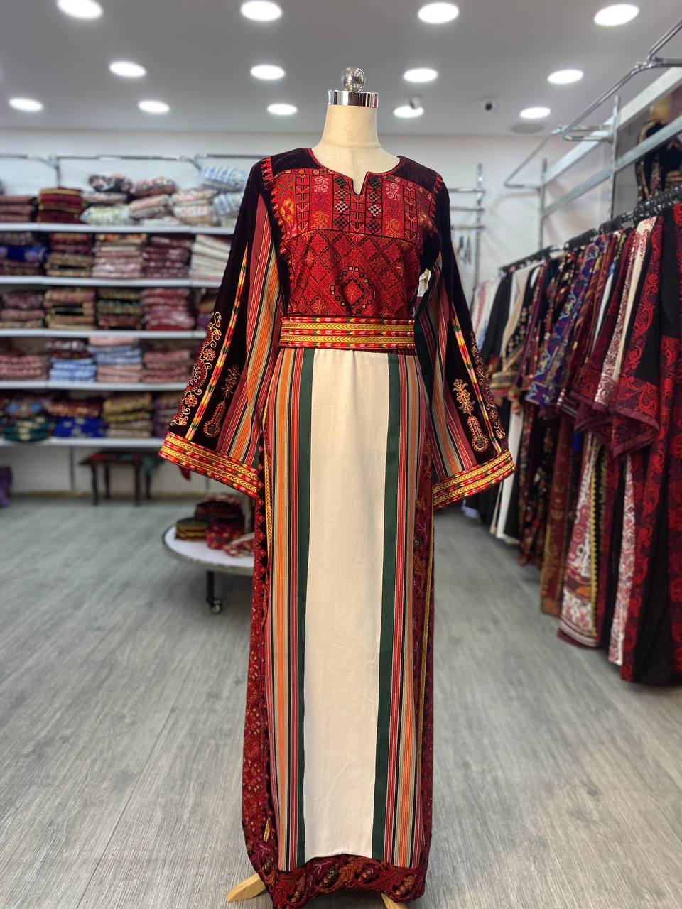 New velvet Majdalawi Thobe