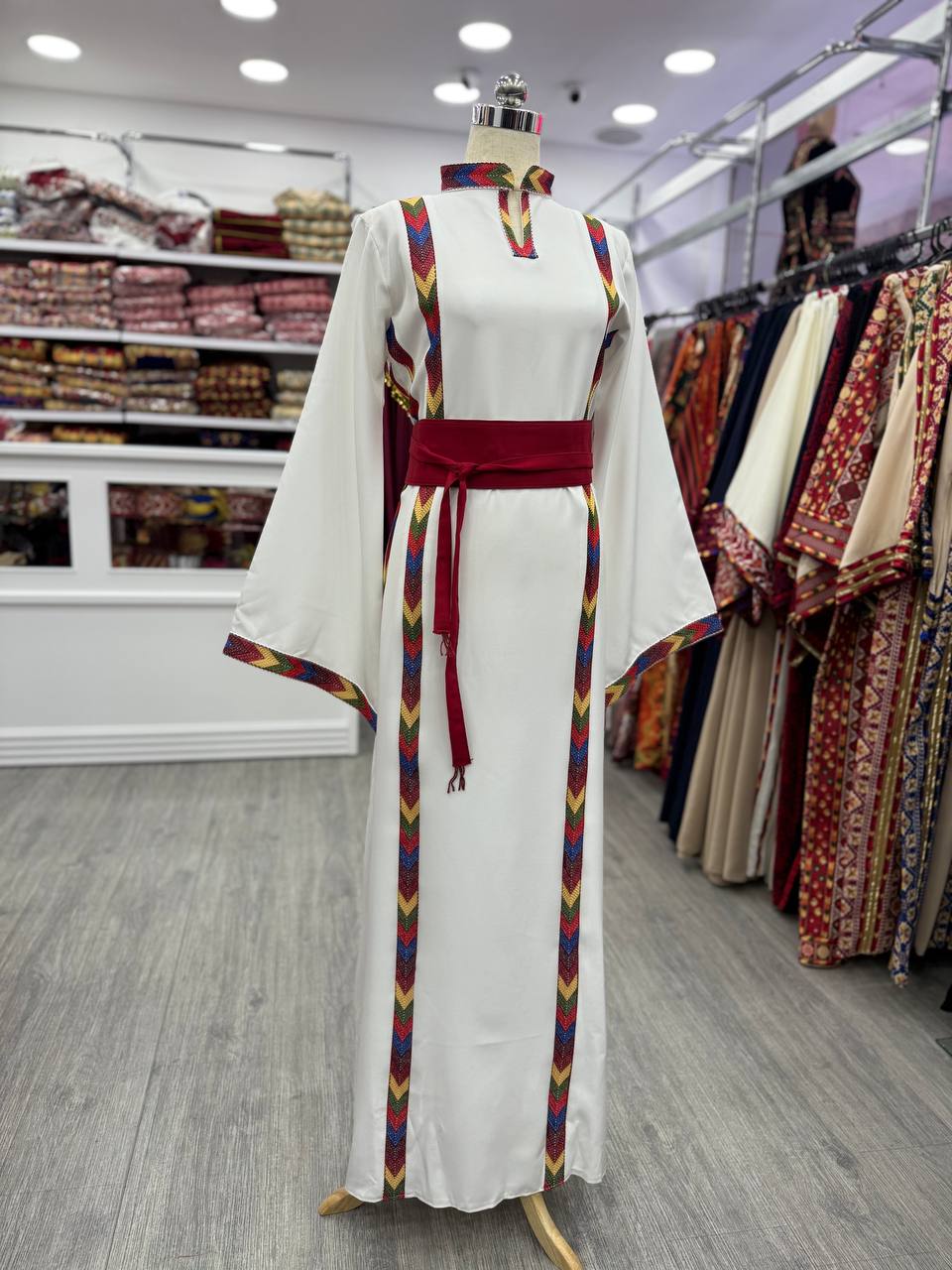 Nouvelle robe Manajel Tatreez