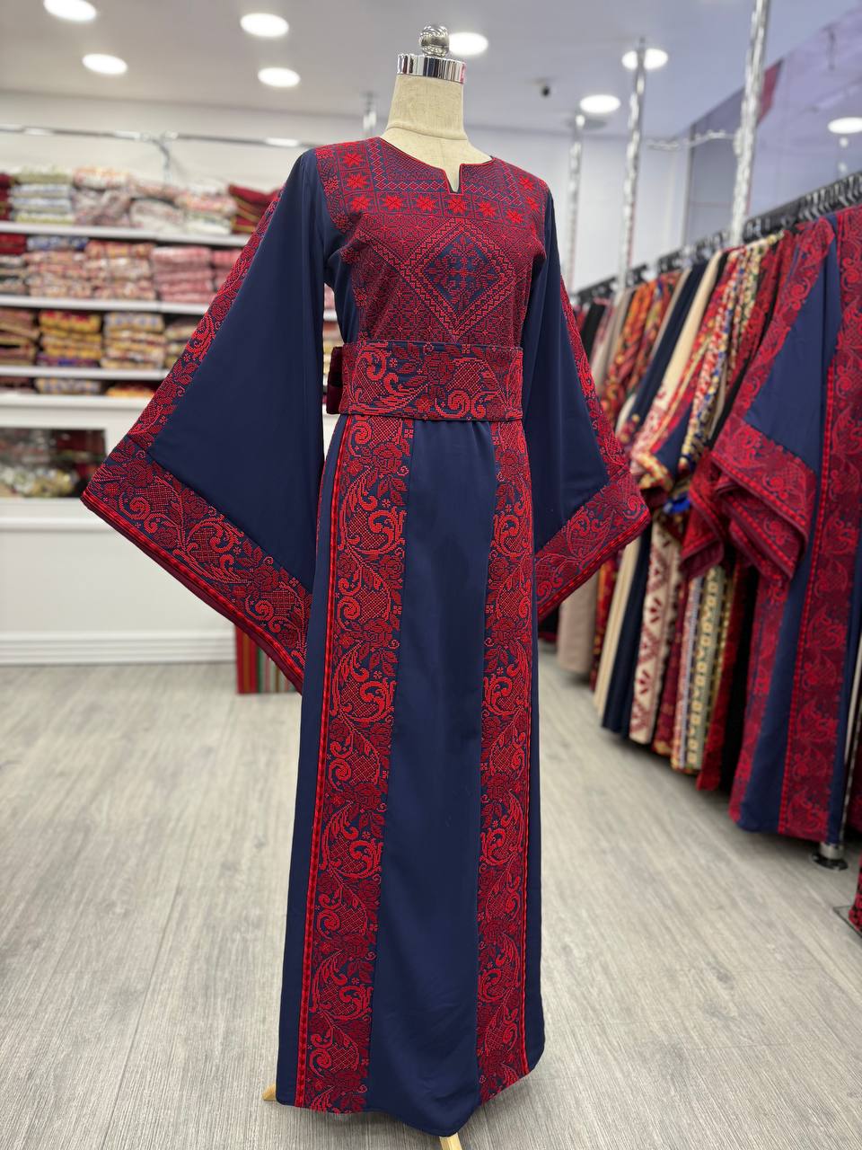New Navy blue 6 Eriks with Manajel Thobe