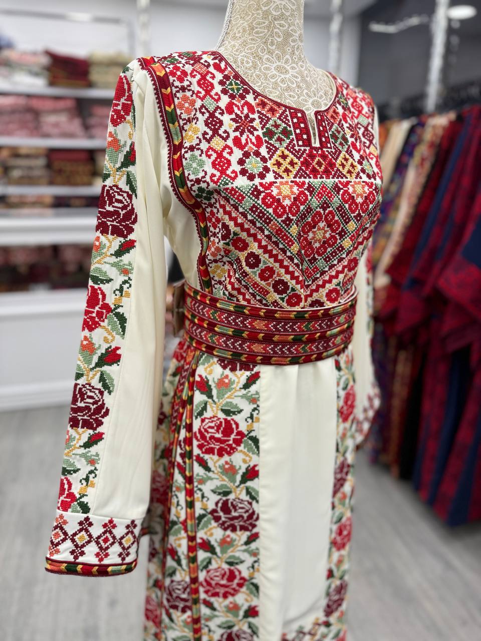 New floral Tradtional Thobe