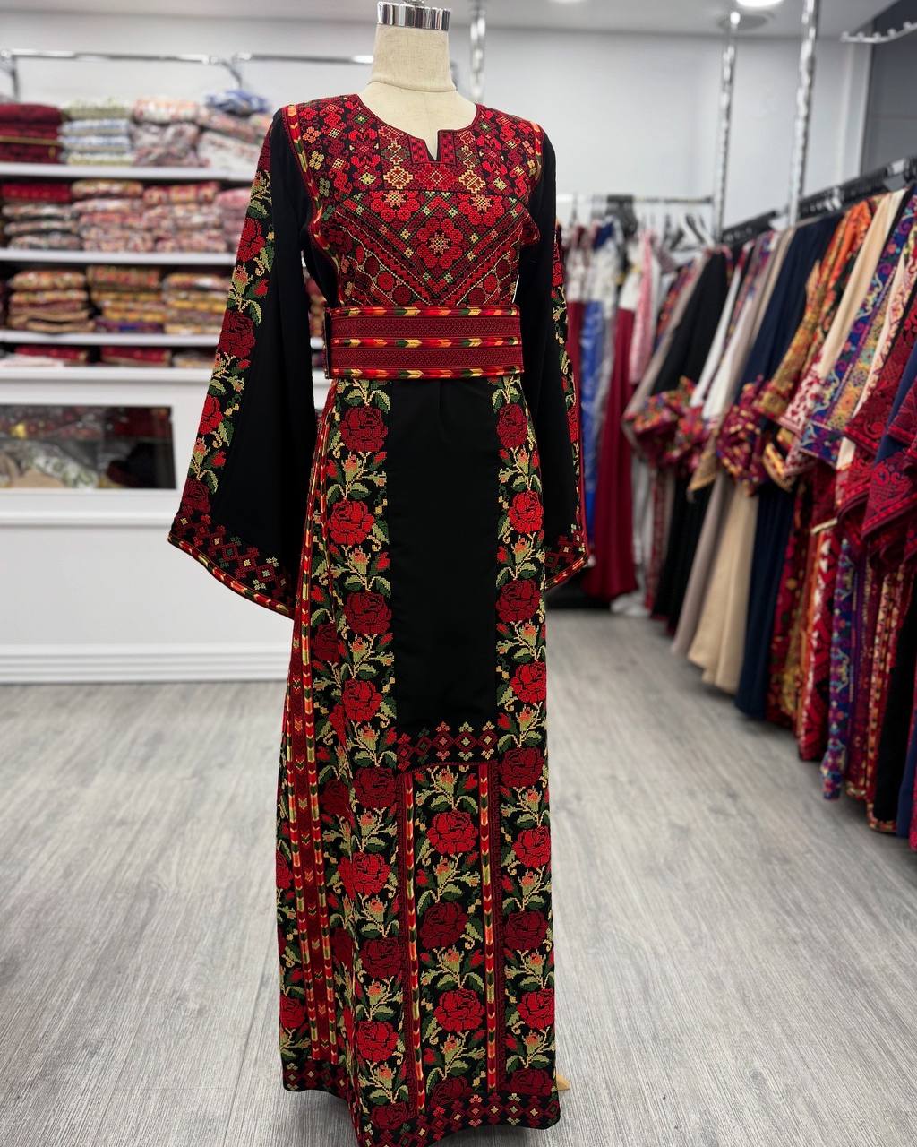 New floral Tradtional Thobe