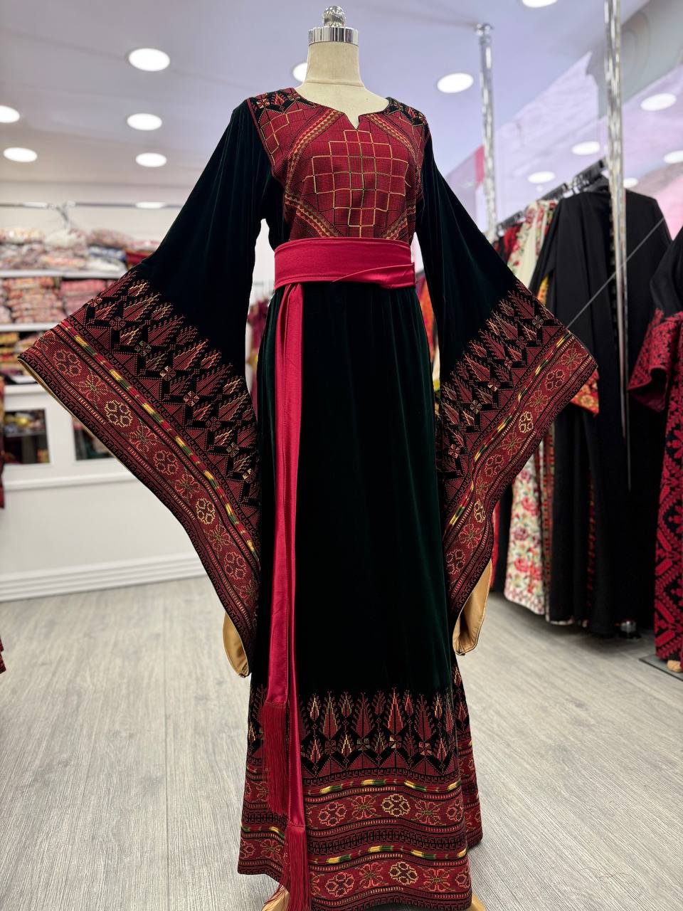 Green Long Sleeves Velvet Thobe