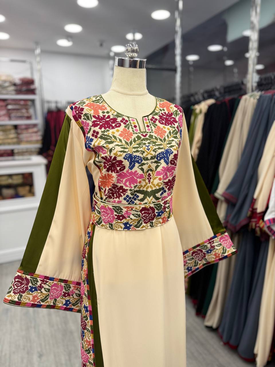 New Floral Falahi Thobe