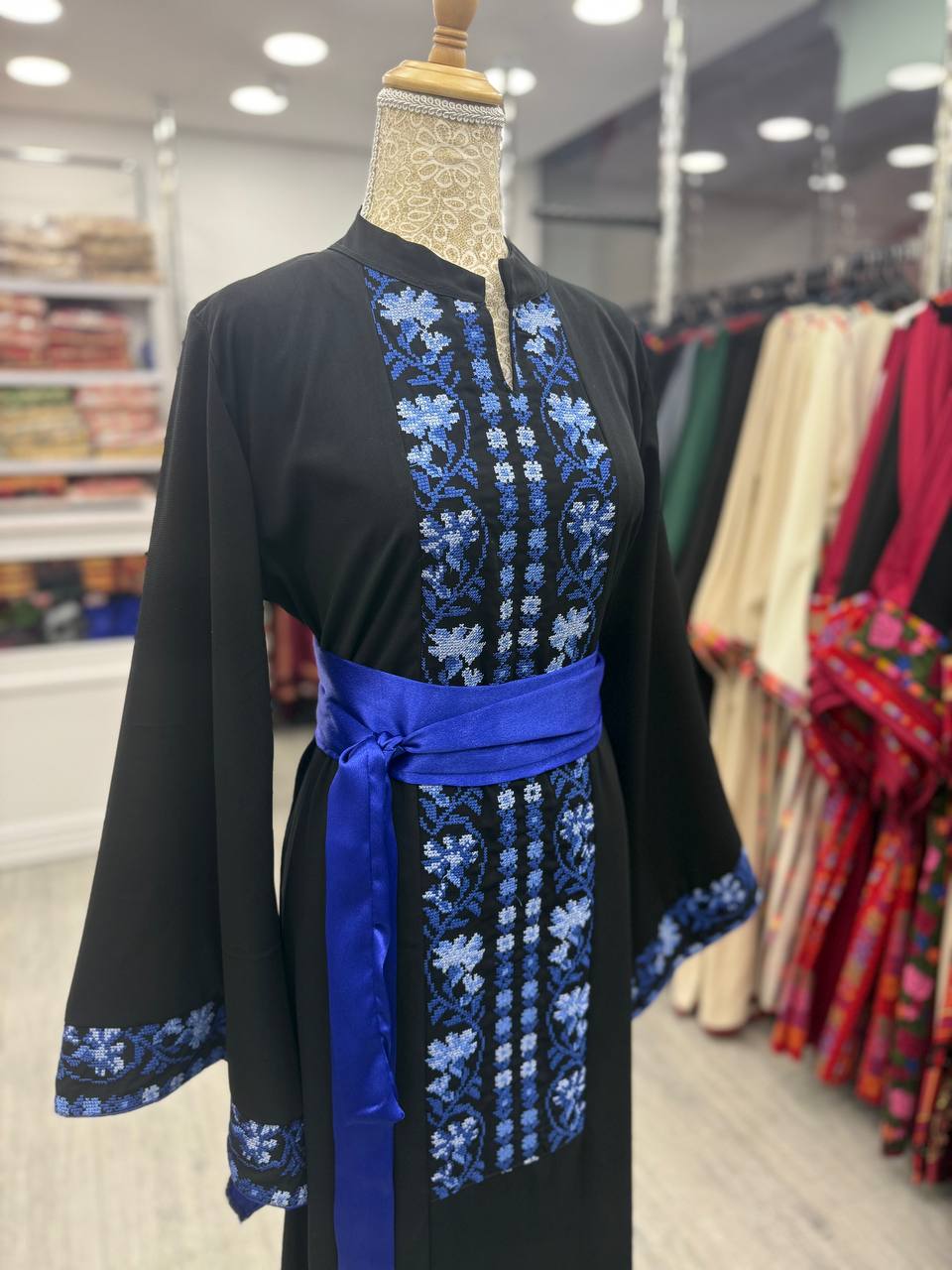 New simple unique Tatreez Abaya