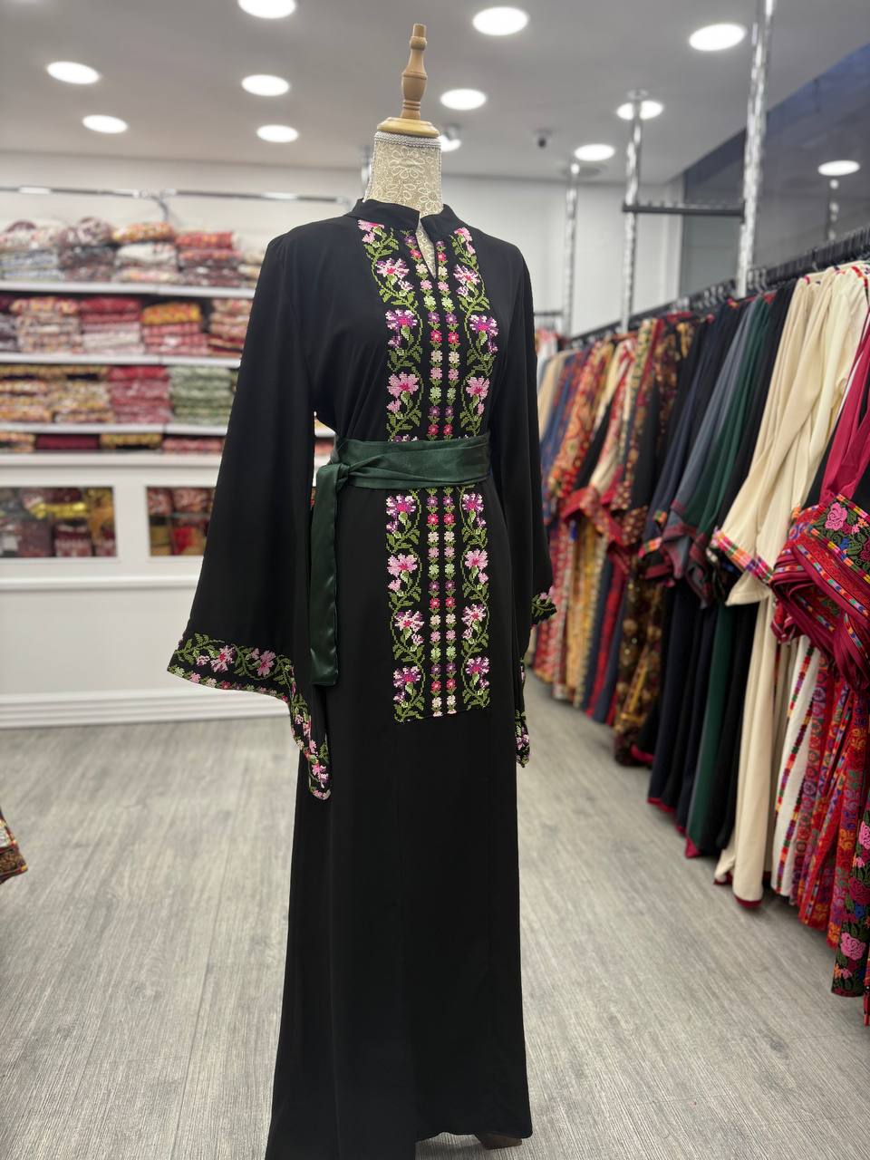 New simple unique Tatreez Abaya