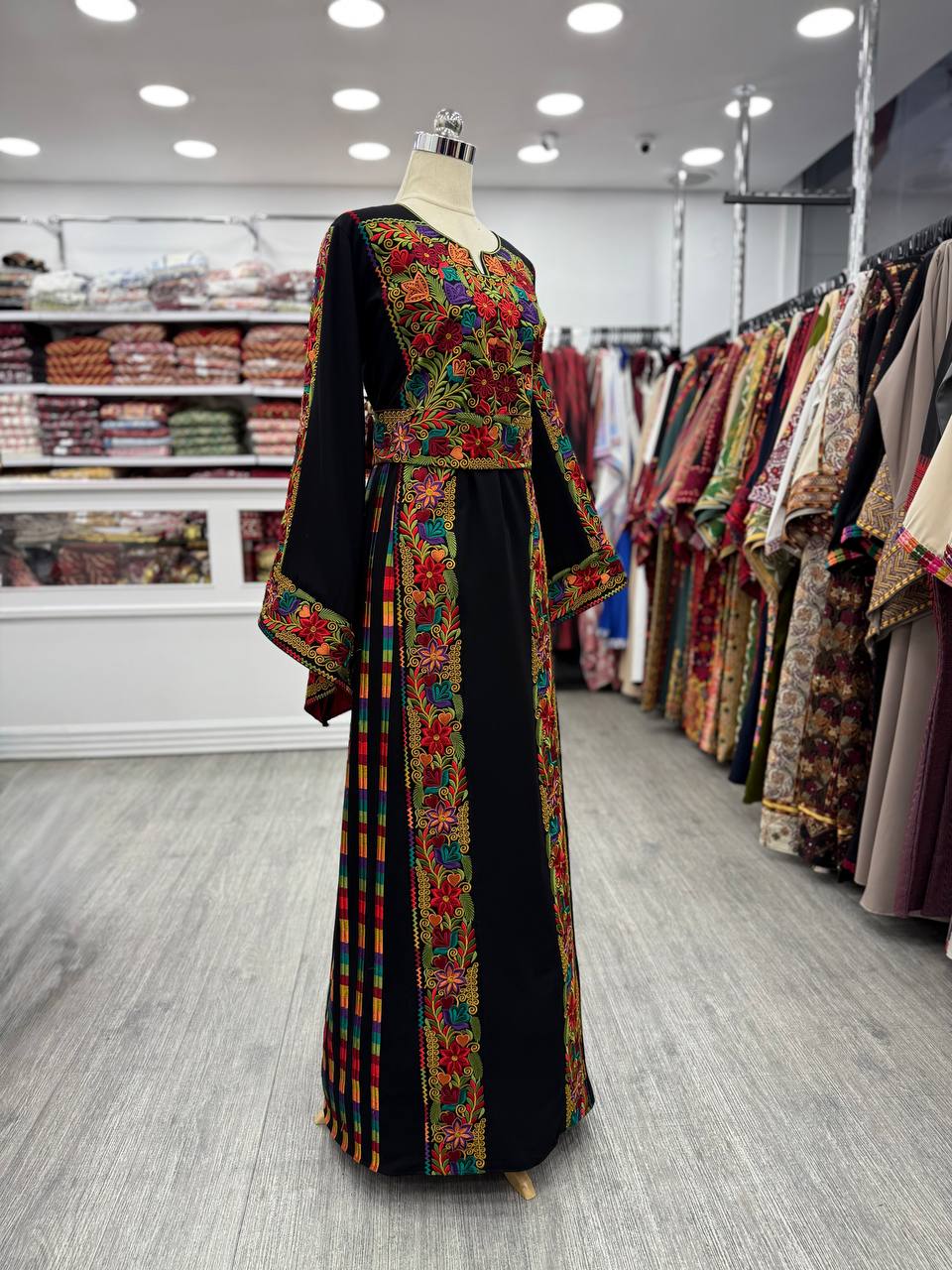 New Exclusive Traditional with Manajel Thobe