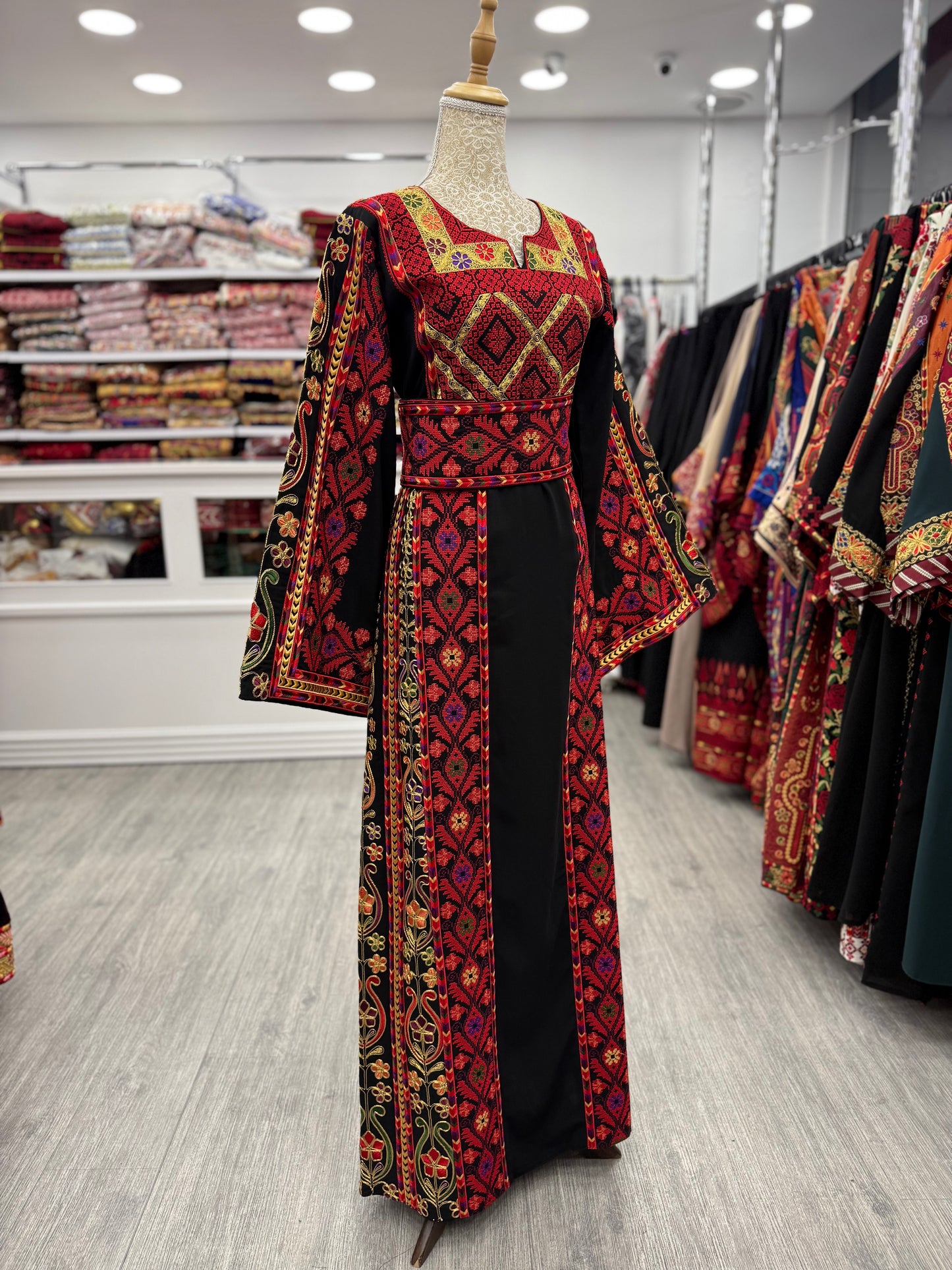 New Exclusive Traditional Thobe with kassab