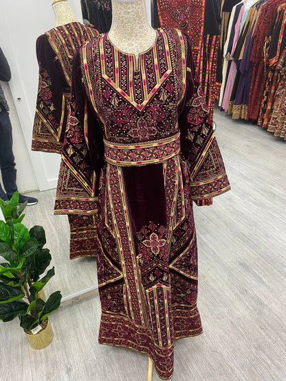 Traditional velvet Thobe