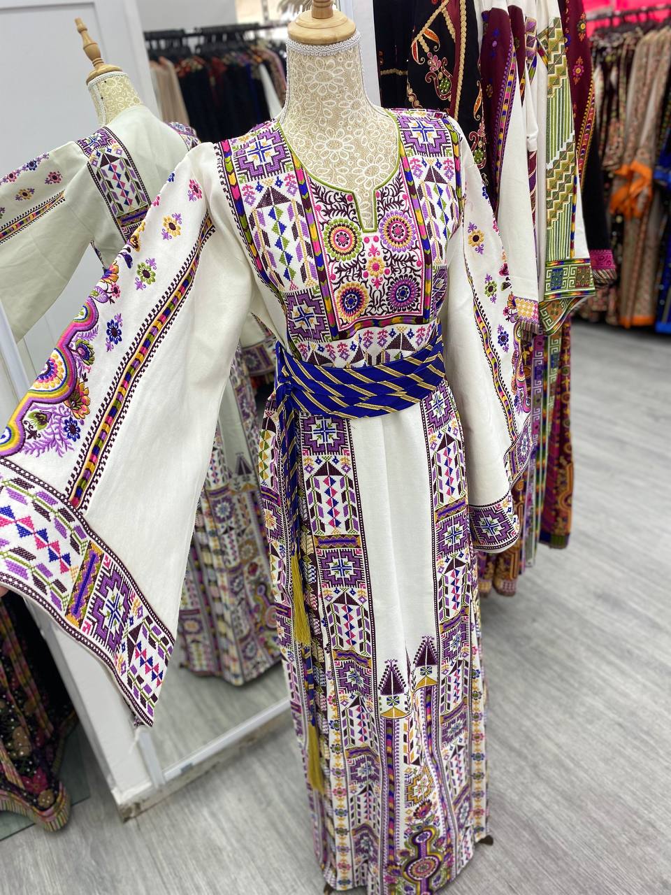 Etameen white thobe with purpel embroidery
