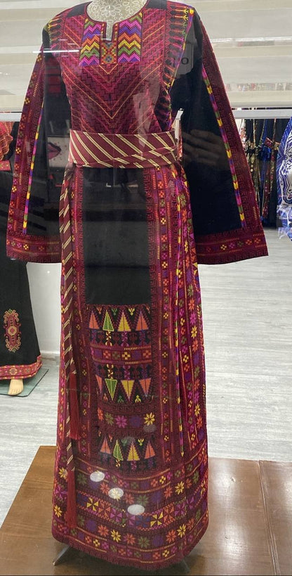 New Black Etameen Thobe with Tradtional color