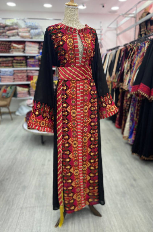 Cardigan with distinctive embroidery kashmeer in Traditional colors