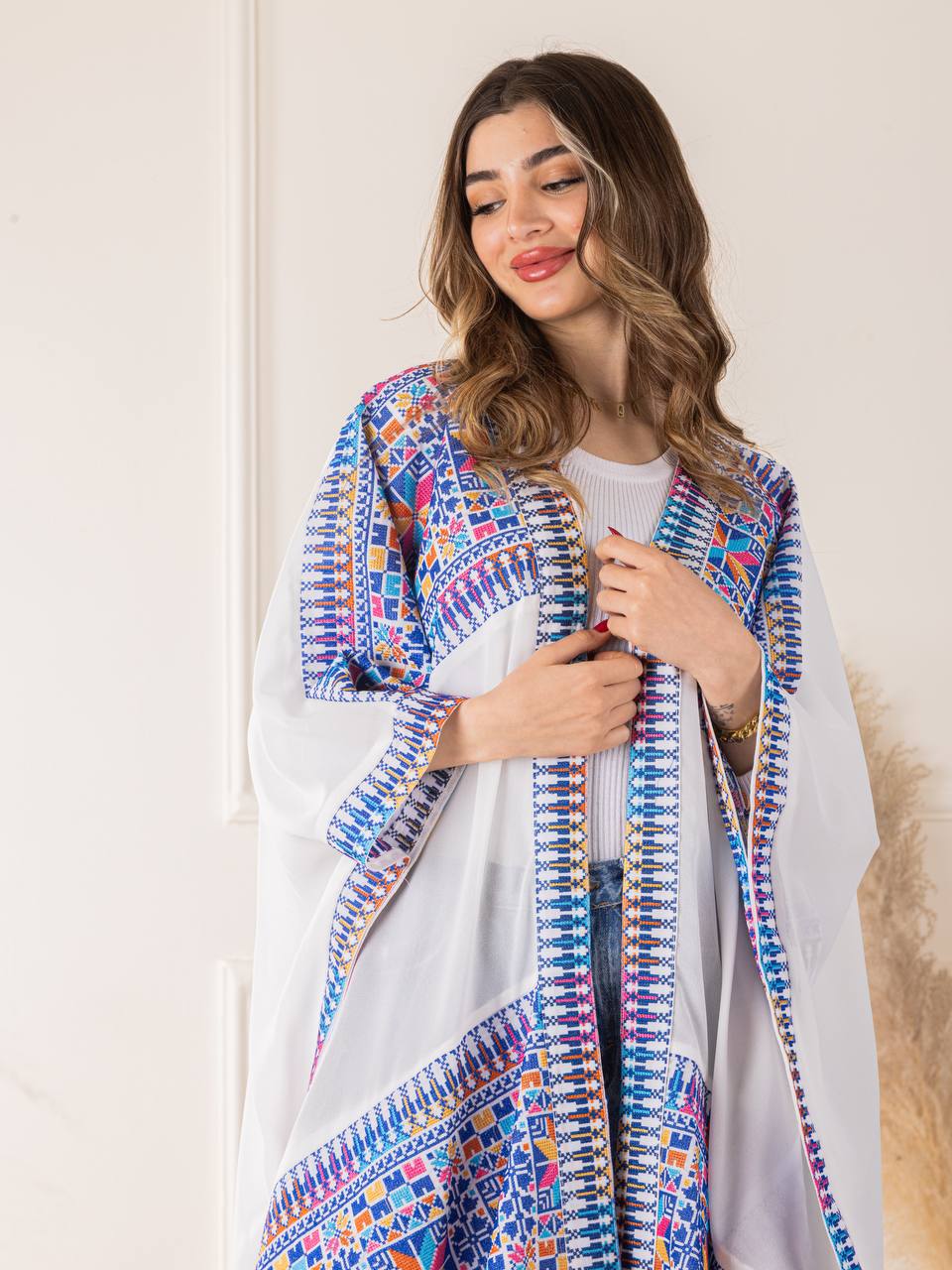 New white Tradtional Tatreez Abaya