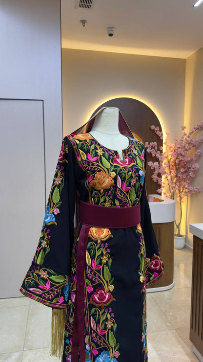 New Exclusive Floral Tatreez Thobe